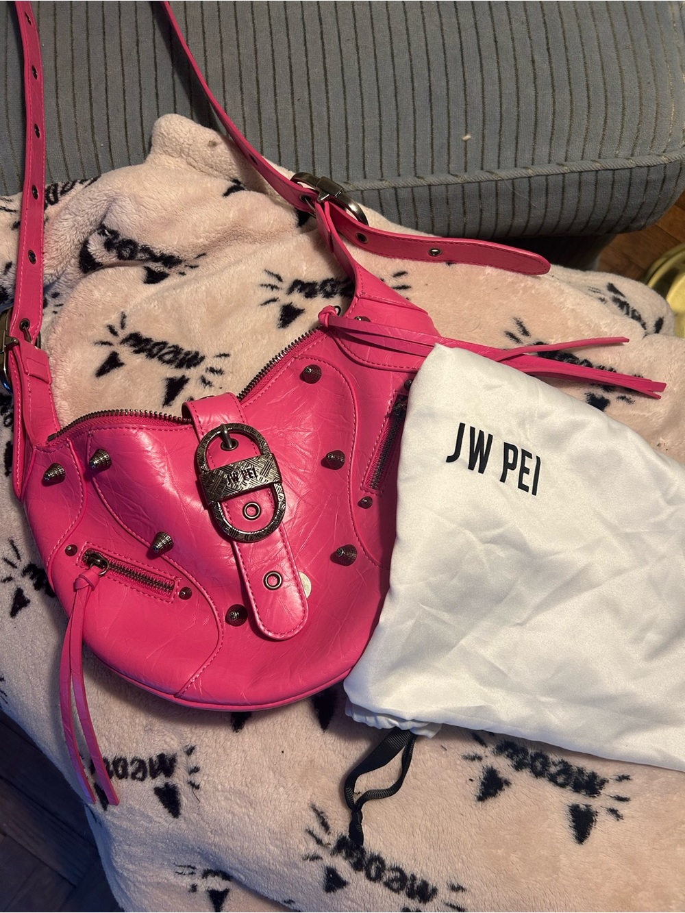 JW PEI Tessa - Bright Pink Women's Shoulder Bag